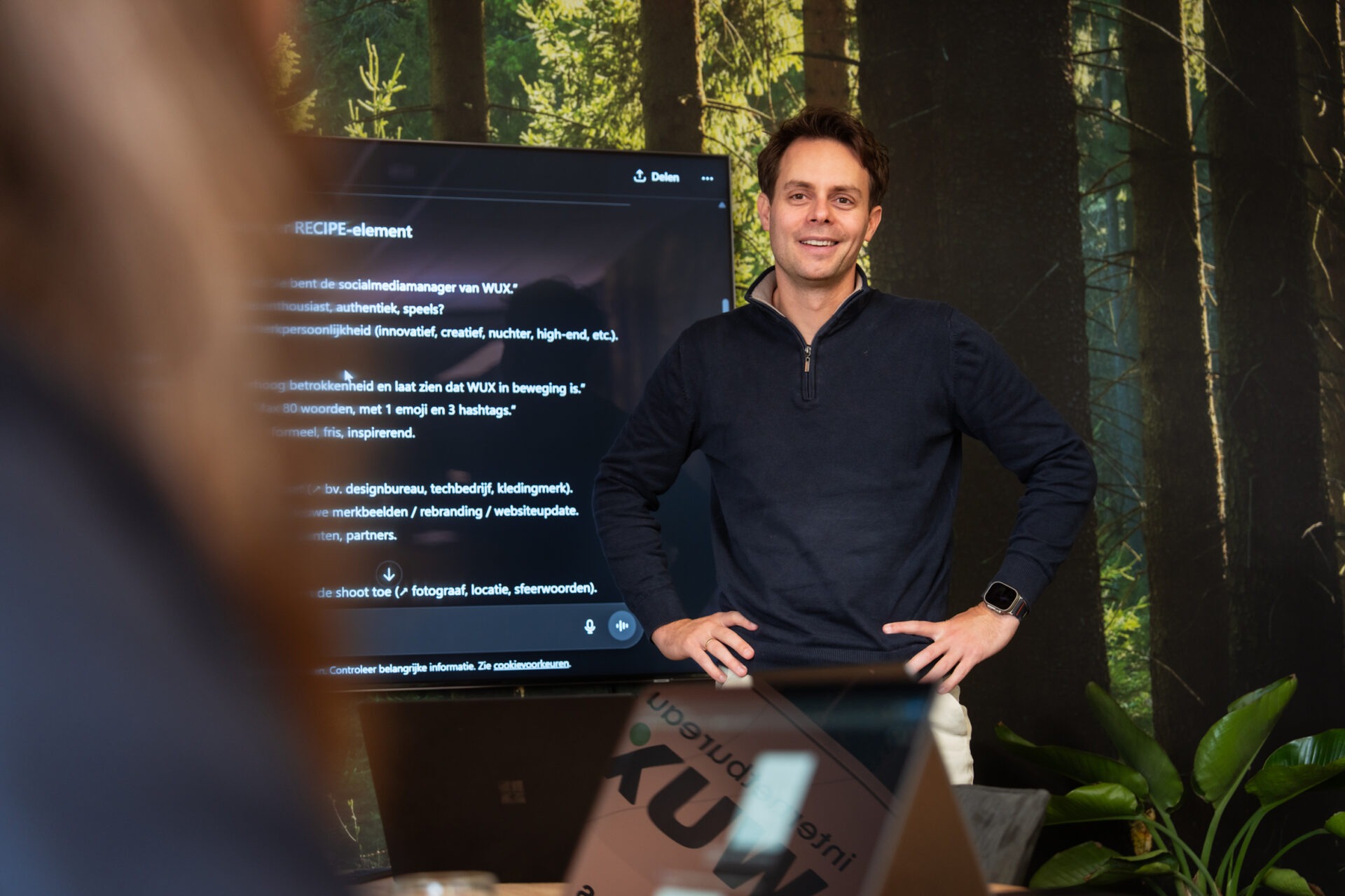 Wux AI-adviseur presenteert een strategie voor een AI start-up